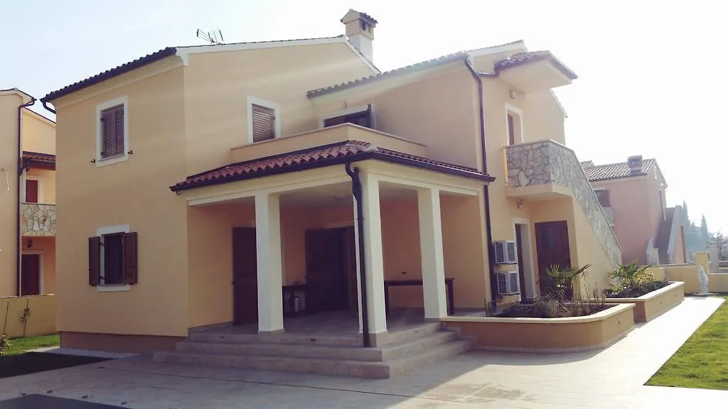 Villa Marse Segotici