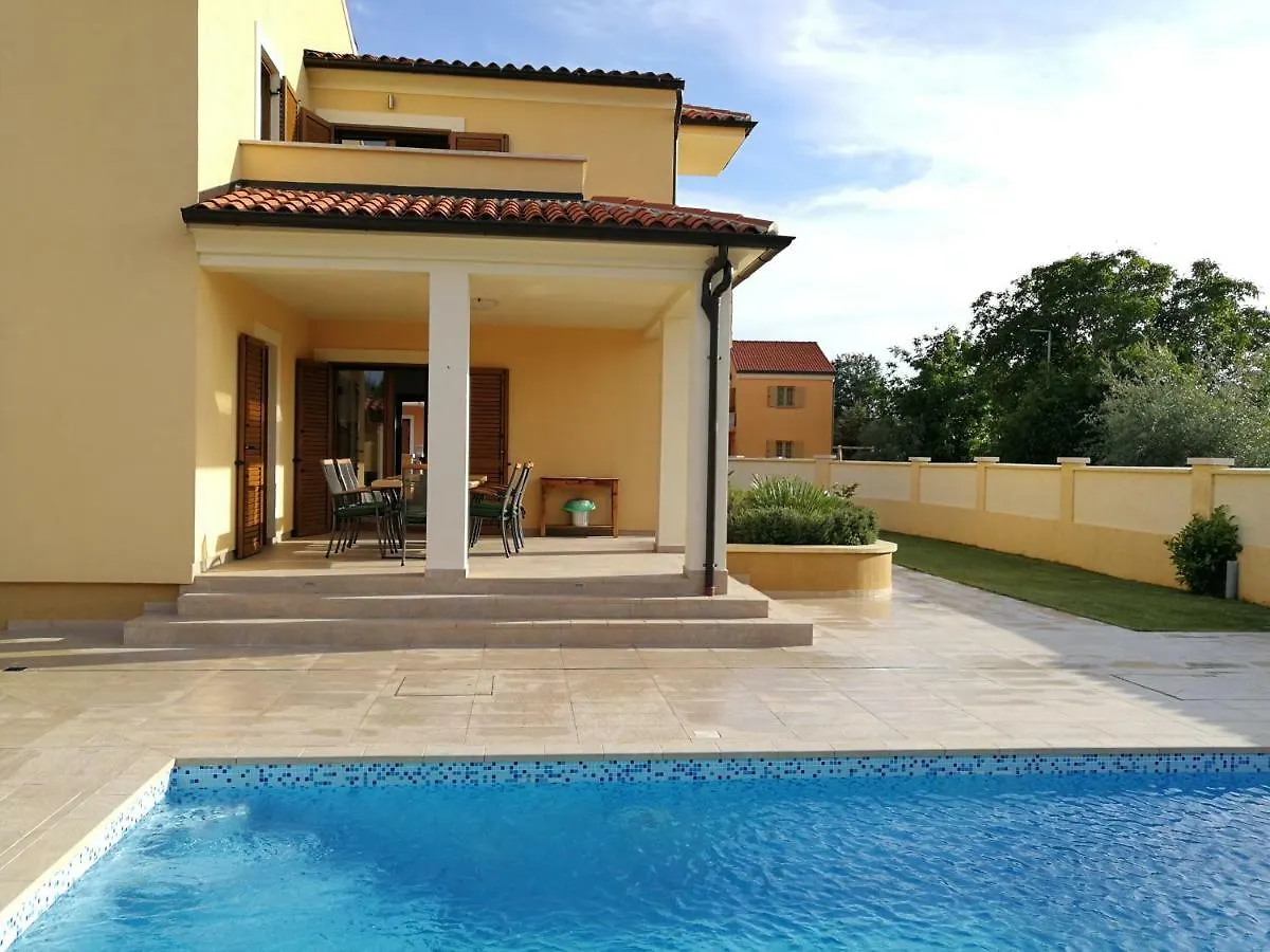 Villa Marse Segotici