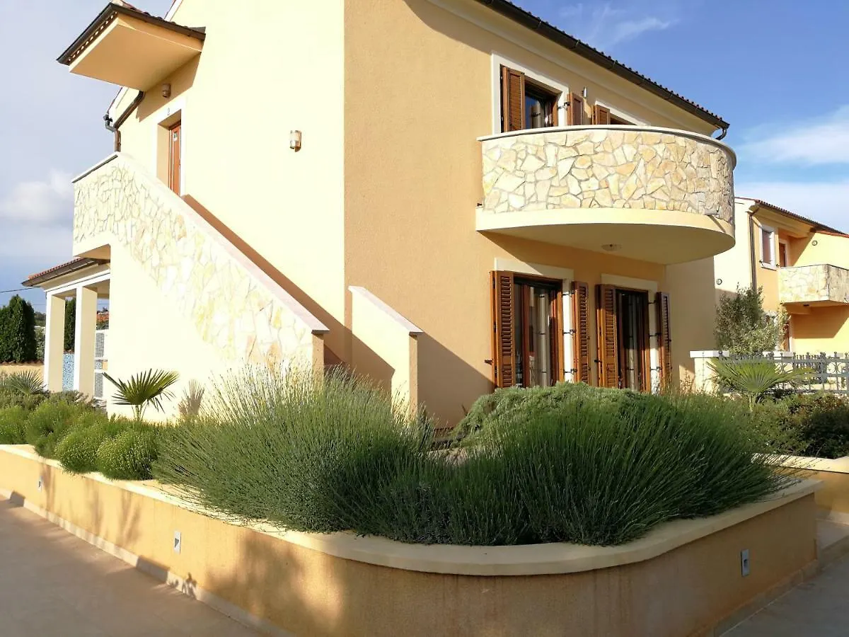 Villa Marse Segotici