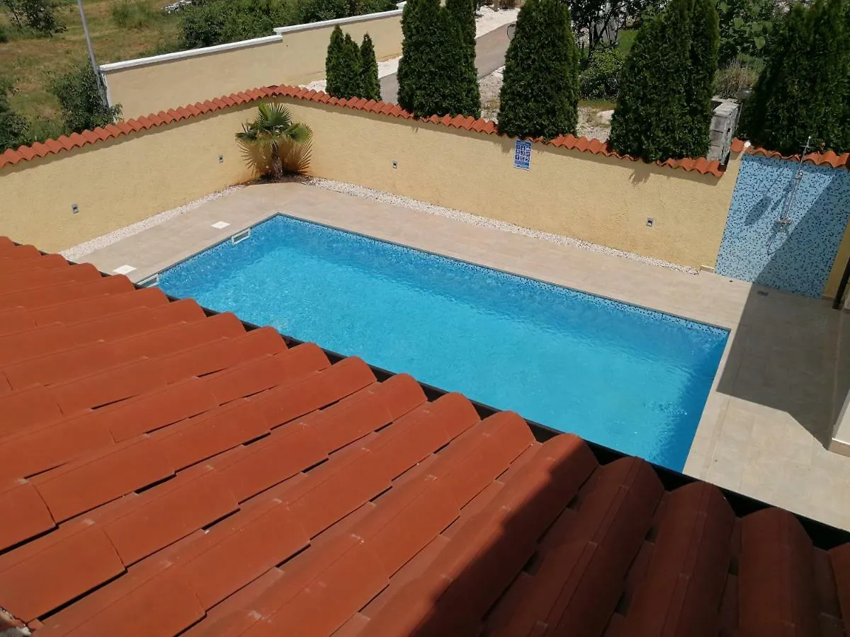 Villa Marse Segotici